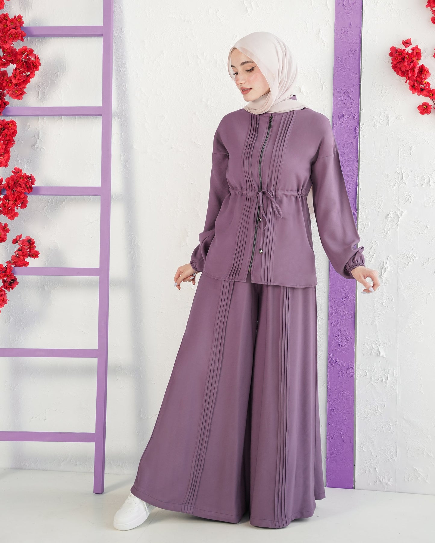 Summer Two-Piece with Wide Trousers