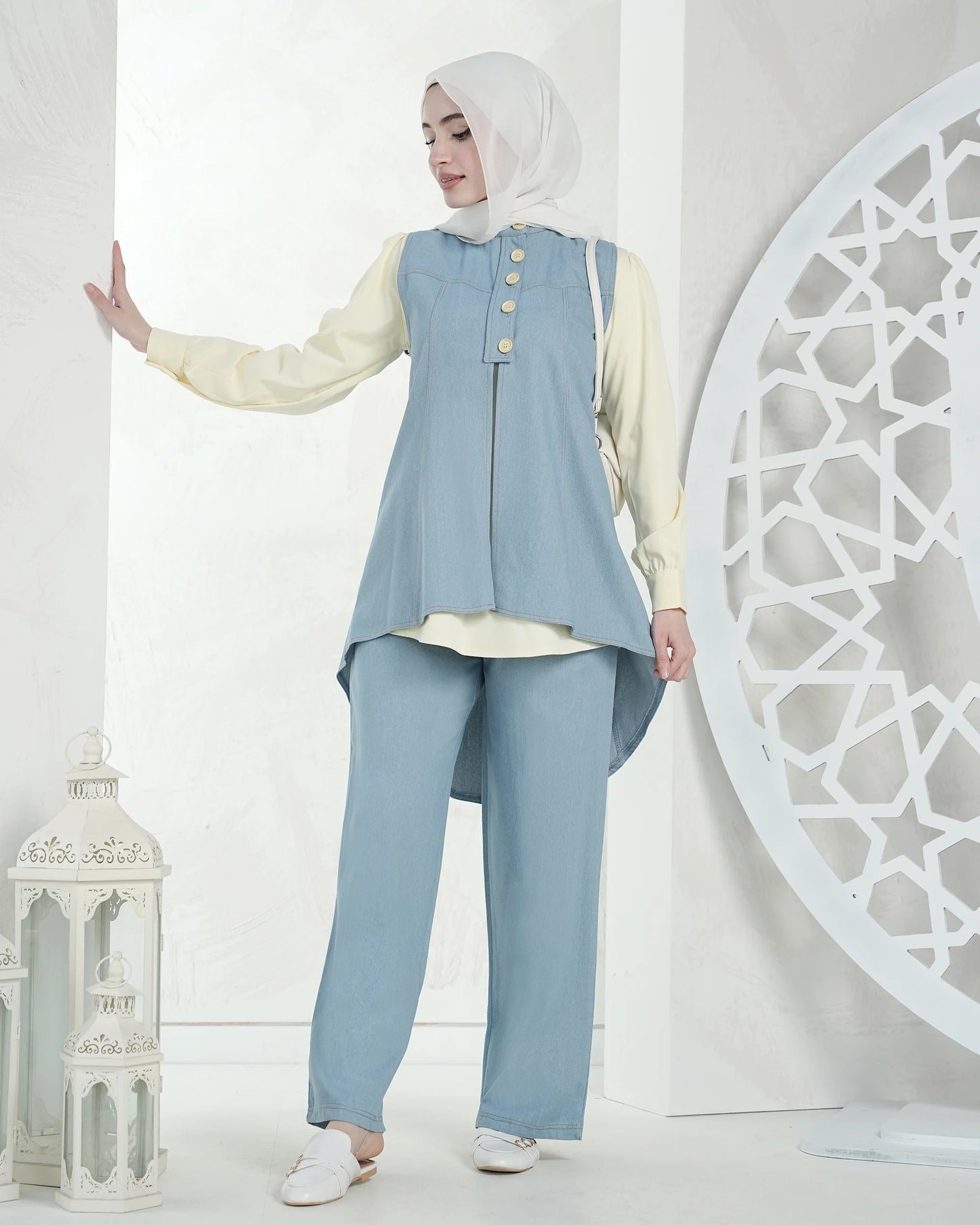 Driedelige dames denim set met tuniek en wijde broek