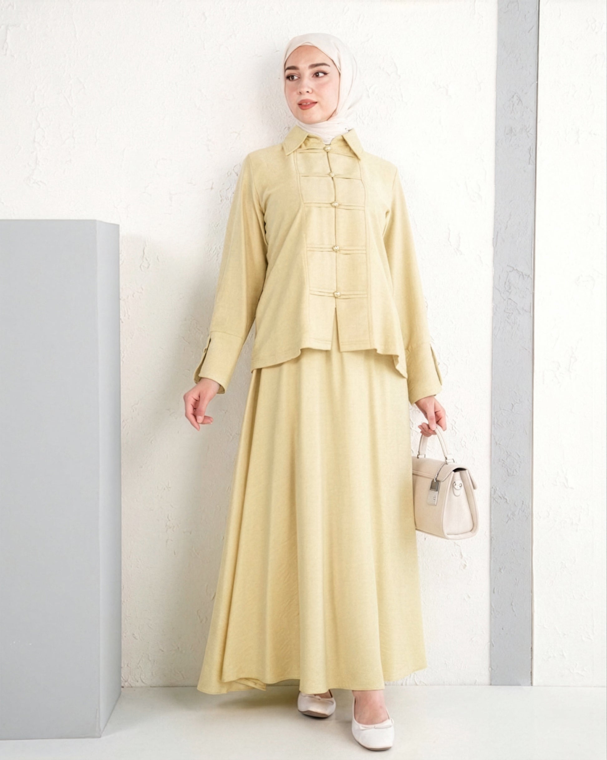 Airy Blouse & Skirt Set